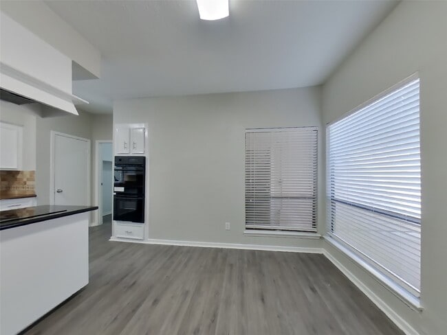 Photo - 535 Shady Brook Dr