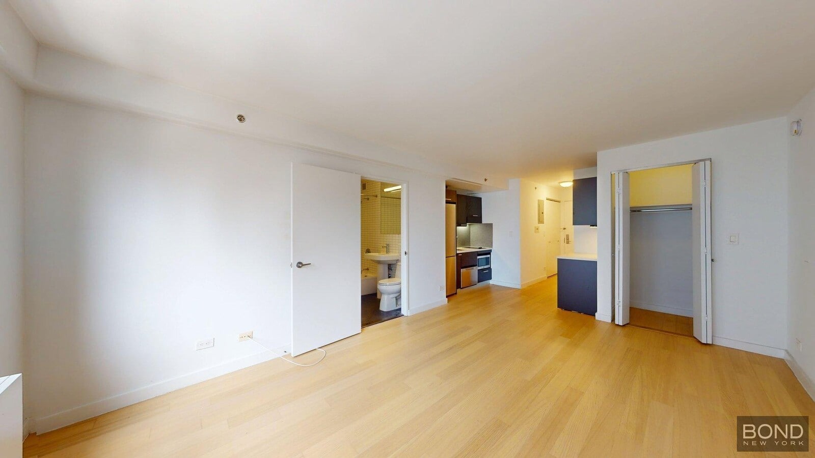 Photo - 222 E 39th St Apartment Unit 15C