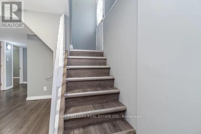 Photo - 541 Oakwood Ave