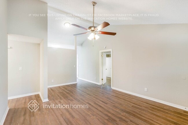Photo - 10104 Enchanted Oaks Ct