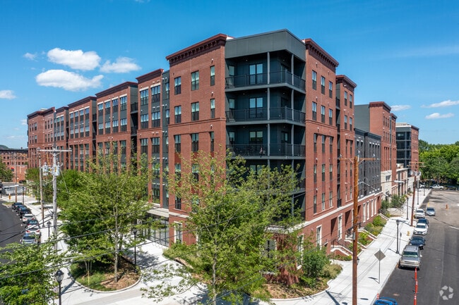 Building Photo - Olive & Wooster