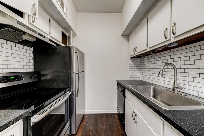 Photo - 3316 Guadalupe St Unit 219