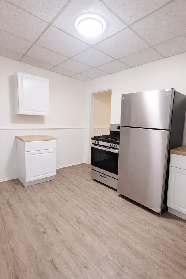 Photo - 20 Marvin Ave Unit 2