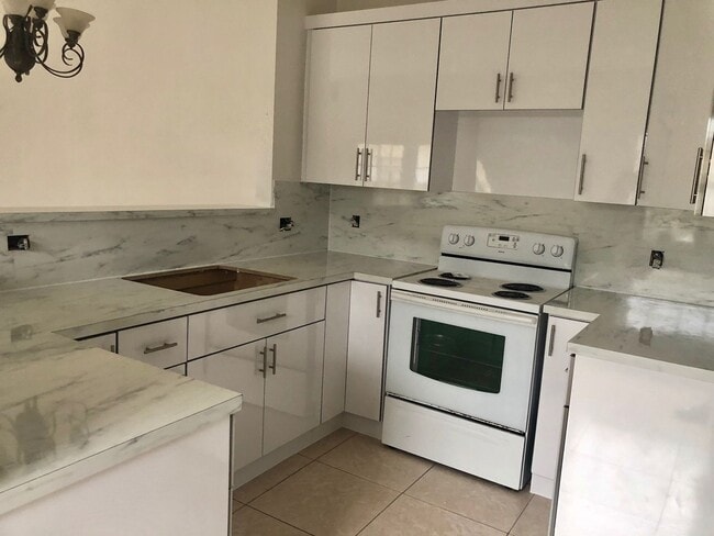 Photo - Kingdom Fund 3, LLC Apartment Unit 1010