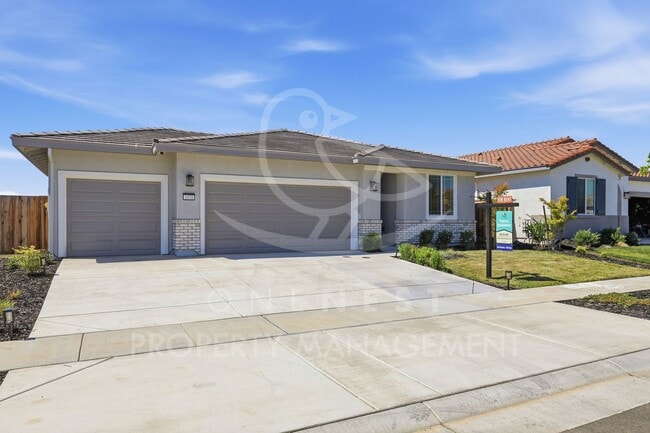 Building Photo - 4-bedroom, 2-bathroom home in the sought-after Seasons at Riverton South community in Plumas Lake
