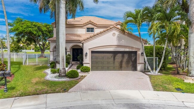 Photo - 663 Live Oak Ln