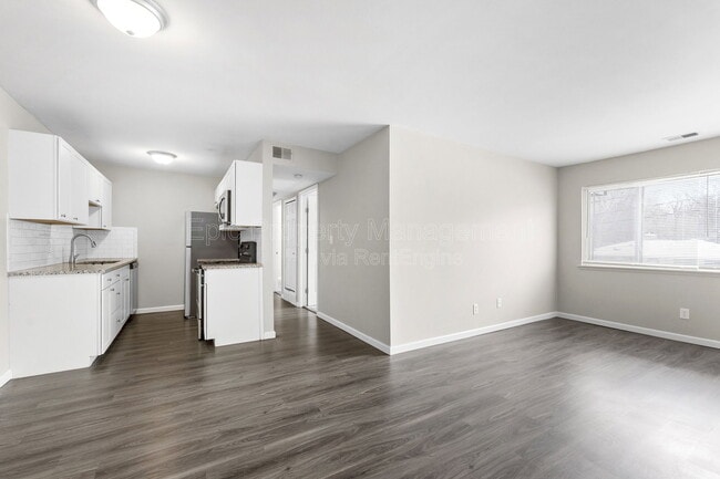 Photo - 23210 Huron River Dr Unit 11