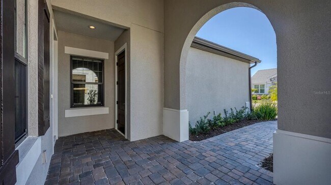 Photo - 690 Allora Ave