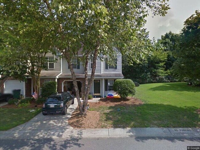 3 Bedroom Townhome - 3 Bedroom Townhome