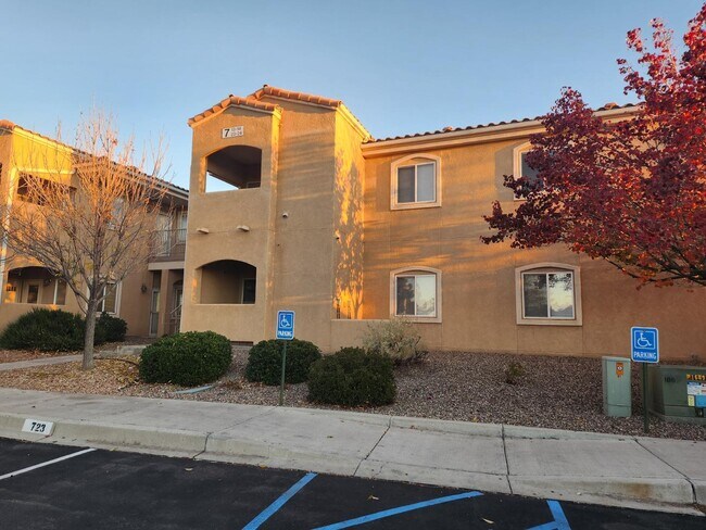 Photo - 6800 Vista Del Norte Dr NE Unidad 713