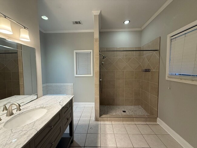 Photo - 311 Wesleyan Dr