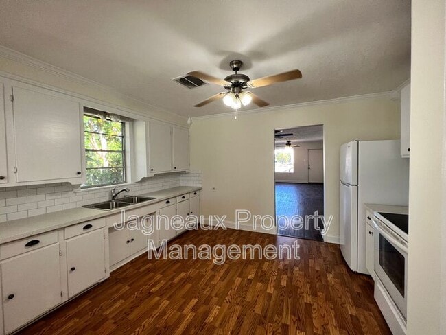 Photo - 315 E Thomas St