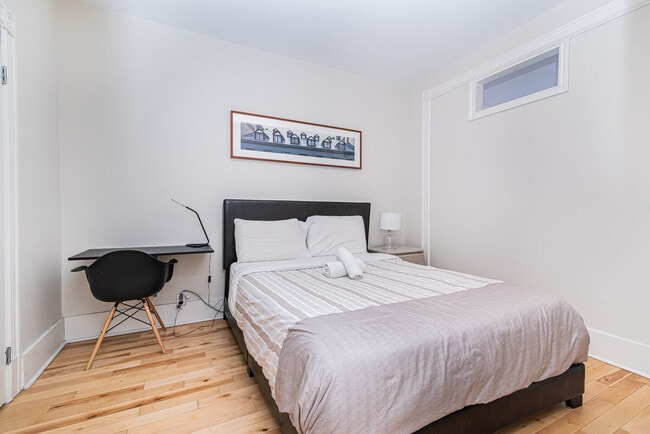 Photo - 4299 Rue Saint-Antoine O Unit ID1363770P