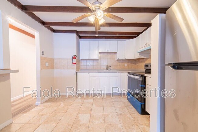 Photo - 112 N High St Unit B2