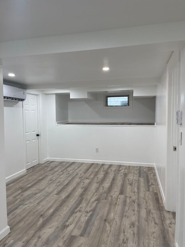 Photo - 258 Greeley Ave Unit Base