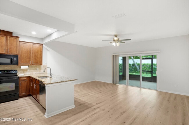 Photo - 13305 Solar Dr
