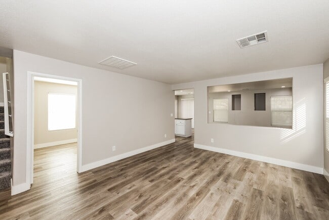 Photo - 9534 Vast Valley Ave