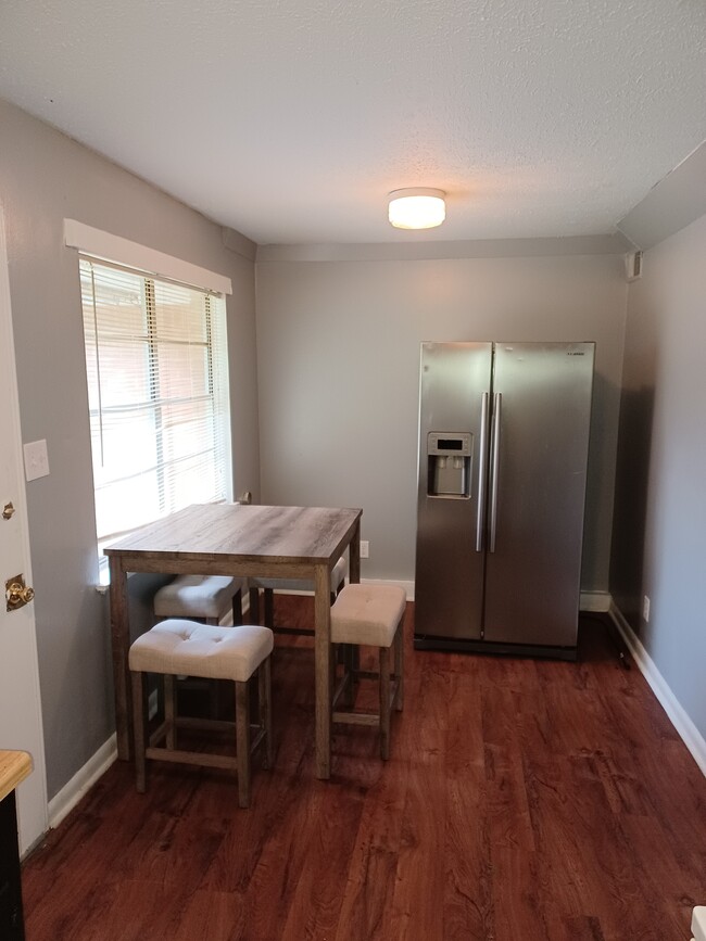 Building Photo - Serenity Montreat Village Rental