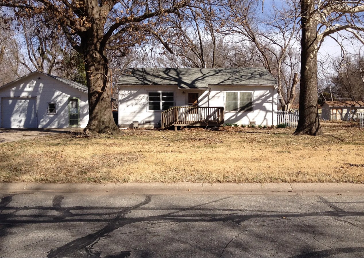 Charming 2-Bedroom Home in Haysville! - Charming 2-Bedroom Home in Haysville!