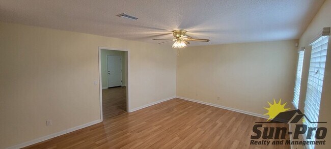 Photo - 4017 Oriole Ave