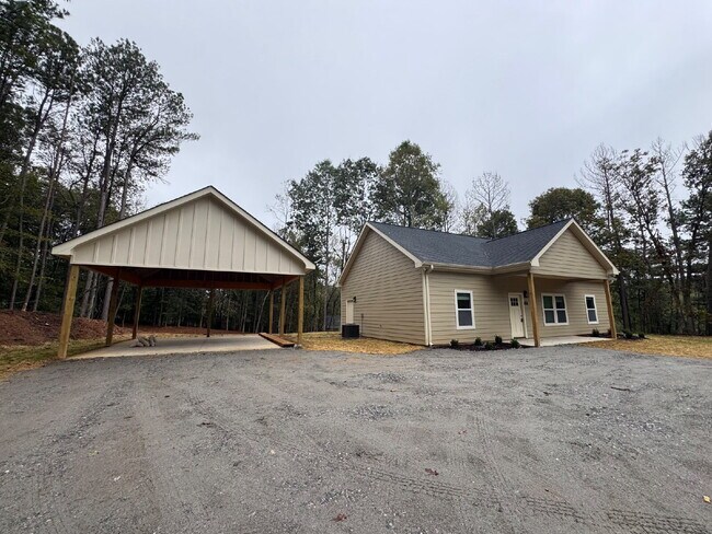 Photo - Brand New Rental in North Hall!