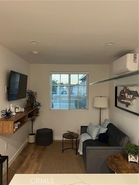 Photo - 17869 Hemmingway St