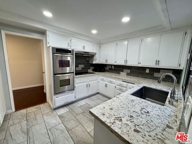 Building Photo - 3500 W Manchester Blvd Unit 452 Rental