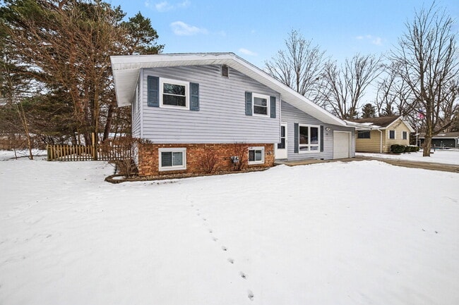 Photo - Updated- Well Maintained 3 bedroom Rental Home- $1650/Month