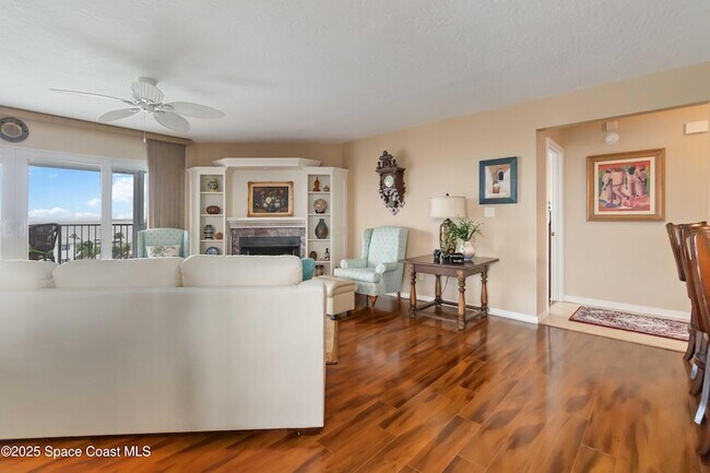 Photo - 215 Ballyshannon St Unidad C401