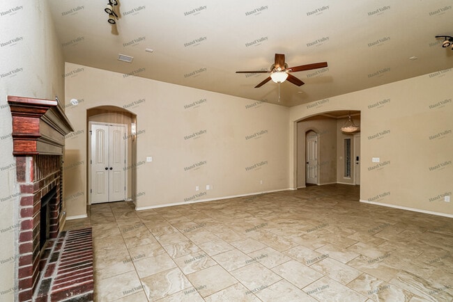 Photo - 4951 S 185th E Ave