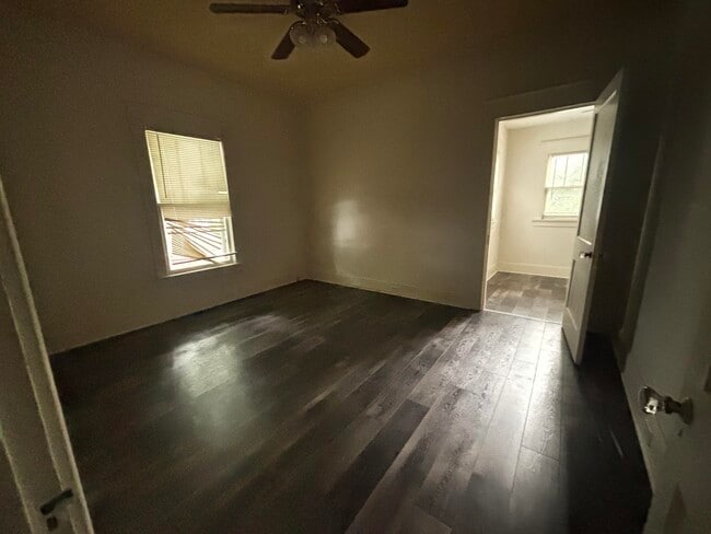 Photo - 1489 Elizabeth St
