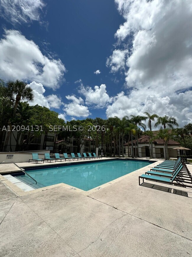 540 S Park Rd Unit 16-9