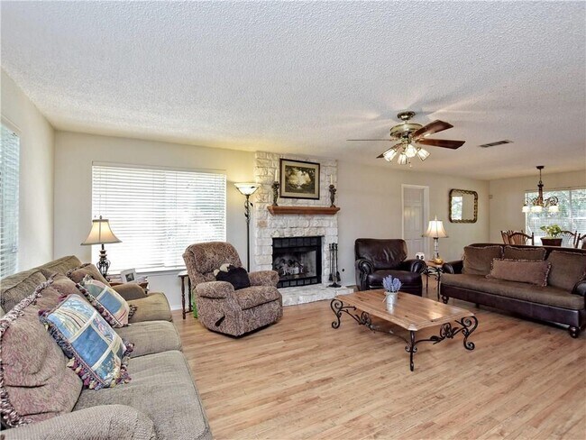 7906 Truman Cove