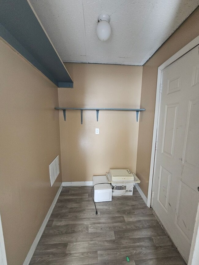 Photo - 706 Spring St Unit Lower