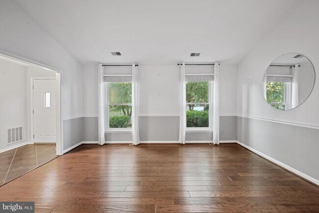 Photo - 14551 Lock Dr