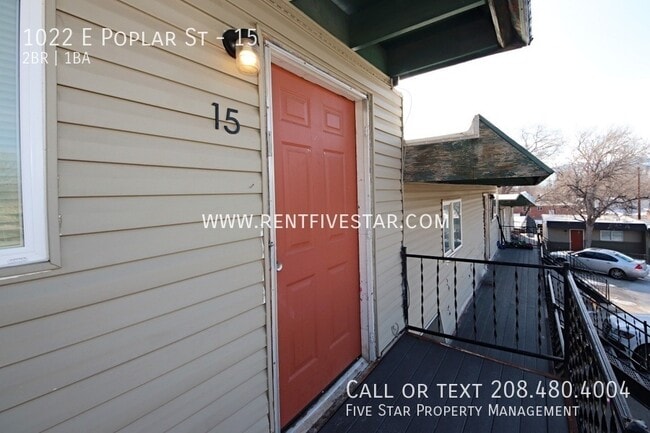 Photo - 1022 E Poplar St Unidad 15