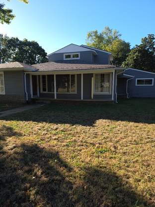 Building Photo - "Spacious 3-Bedroom Gem with 2300 Sq Ft in...