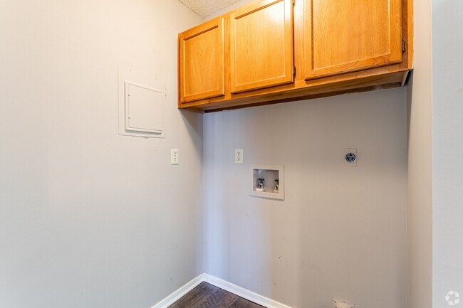 Foothills Apartments