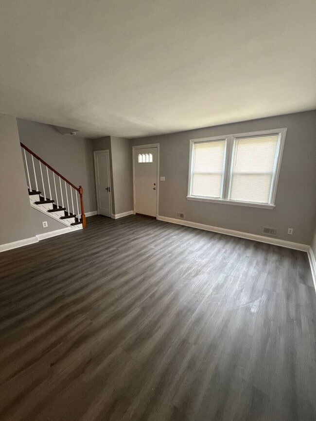 Photo - 3527 Parklawn Ave