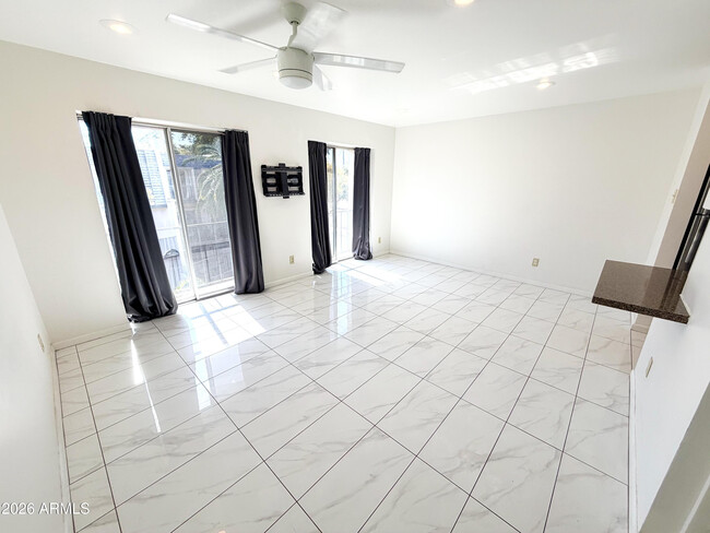 Photo - 1016 E Osborn Rd Unit F