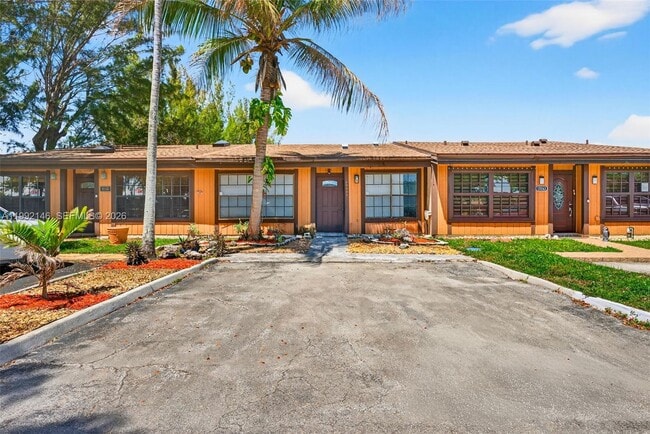 Photo - 10351 Juniper Ct