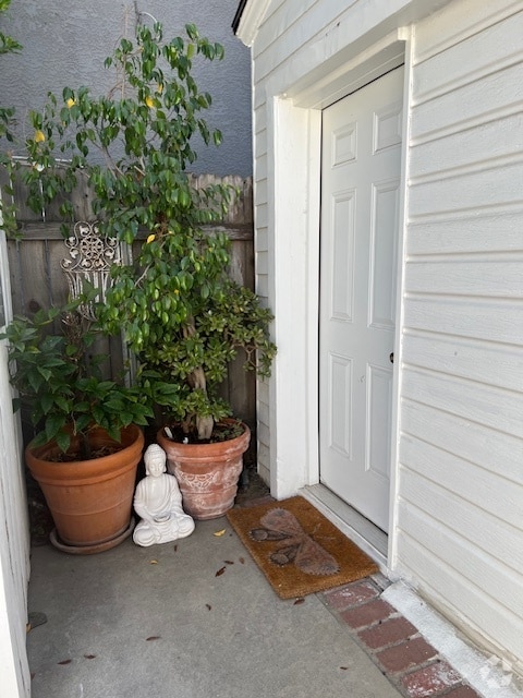 Building Photo - 4337 Rhodes Ave Unit #1 Rental