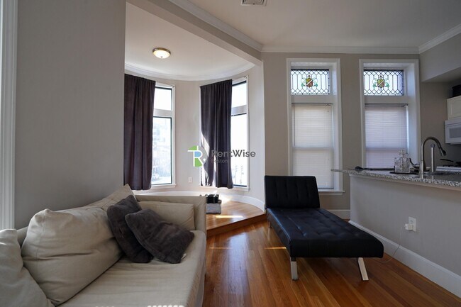 Photo - 365 Washington St Unit 202