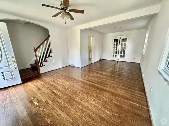 Building Photo - 3722 3rd St S Rental