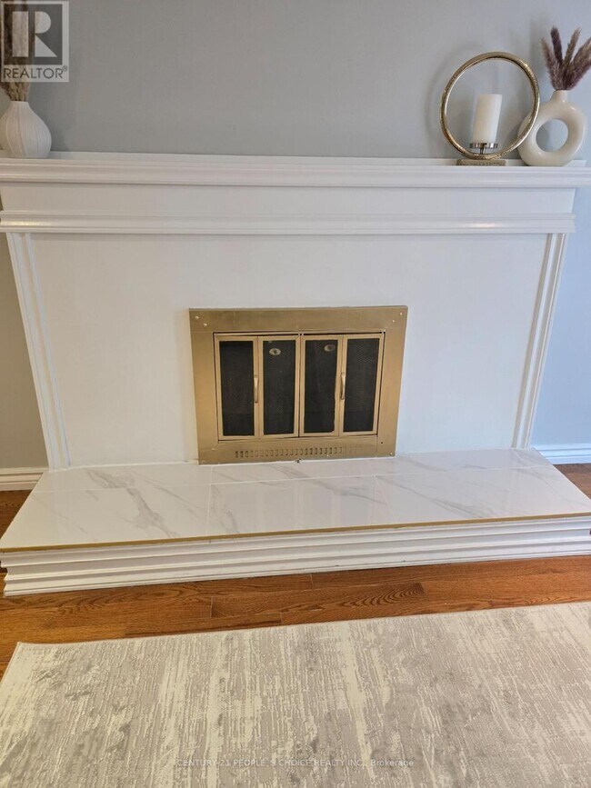 Photo - 6063 Farmstead Ln