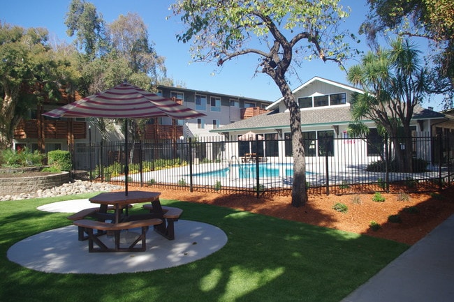 Portofino Apartments
