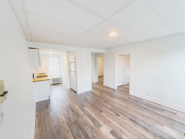 Building Photo - 720-724 Warren Street Unit 720-8