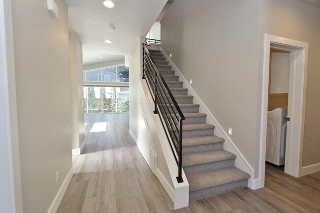 Photo - Alluring Beach-Style Home Nestled in SE Boise