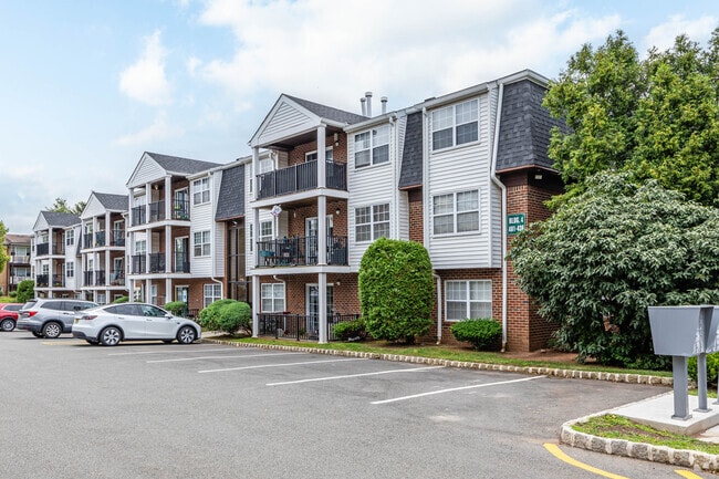 Oak Tree Village