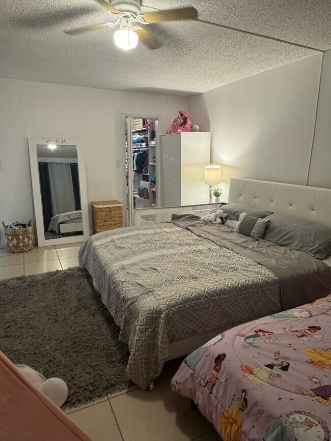 Photo - 6950 NW 186th St Unit 2-415 / Coral Gate